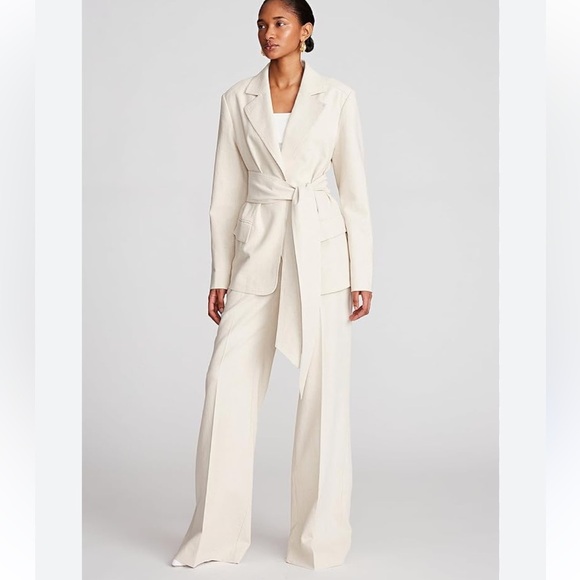 Creamy Winter White Belted & Tailored Professional Blazer Stretch Jacket Size 8 - Picture 10 of 16